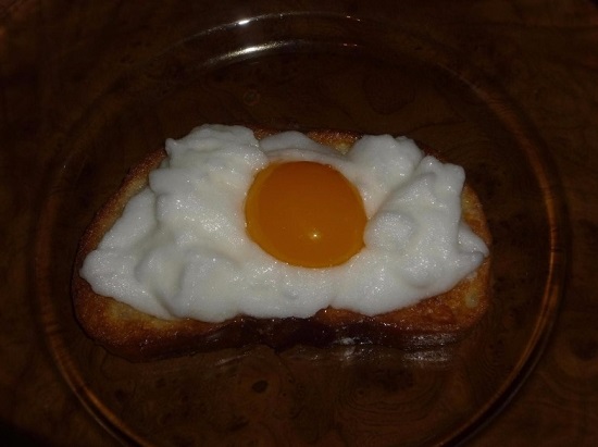 Бутерброды с яйцом и сыром: рецепты приготовления с колбасой, чесноком и фаршем