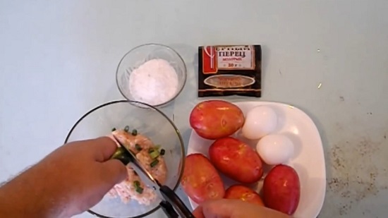 Картофельная «Бабка» в мультиварке: рецепты приготовления популярного белорусского блюда