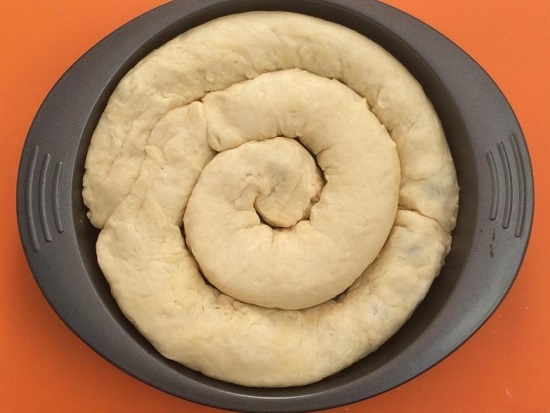 Пирог без яиц: рецепты приготовления с вареньем, вишнями и бананами