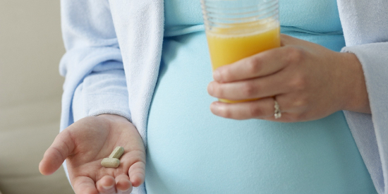 Подходит ли витамин С для беременных: пить или не пить? 