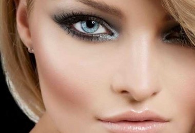 Как подобрать макияж для голубых глаз?