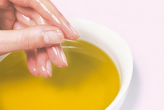 Как применять касторовое масло для ногтей и рук