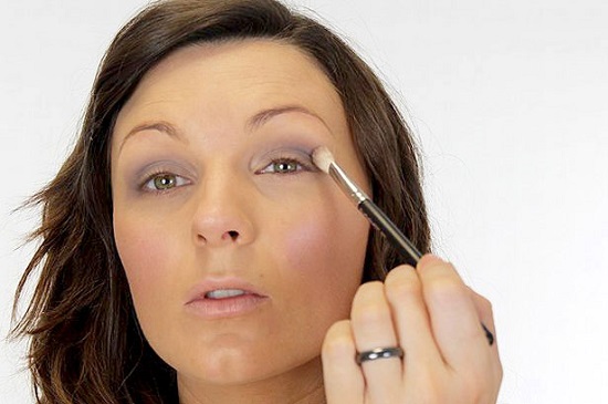 Как правильно наносить макияж на овальное лицо