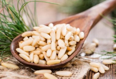 Кедровые орехи: калорийность на 100 грамм
