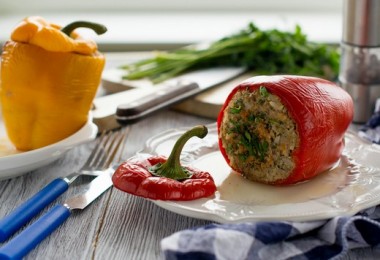 Перец, фаршированный овощами и рисом: рецепты приготовления с фото