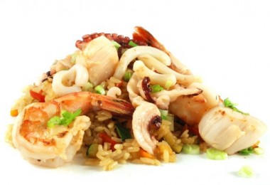 Рис с яйцом по-китайски, жаренный с овощами: рецепты с фото
