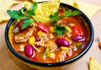 Мексиканский острый суп с фасолью