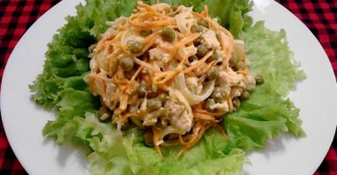 Салат из куриных желудков: с маринованным луком, по-корейски