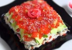 Салат с красной рыбой: рецепты изысканные с пошаговыми фото