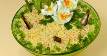 «Рыбки в пруду» салат: пошаговые рецепты с фото